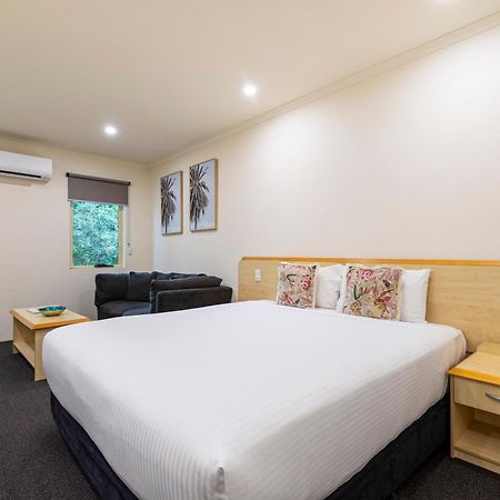 Woombye Red Bridge Motor Inn מראה חיצוני תמונה