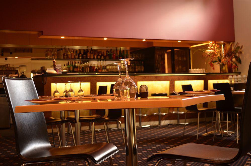 Woombye Red Bridge Motor Inn מראה חיצוני תמונה