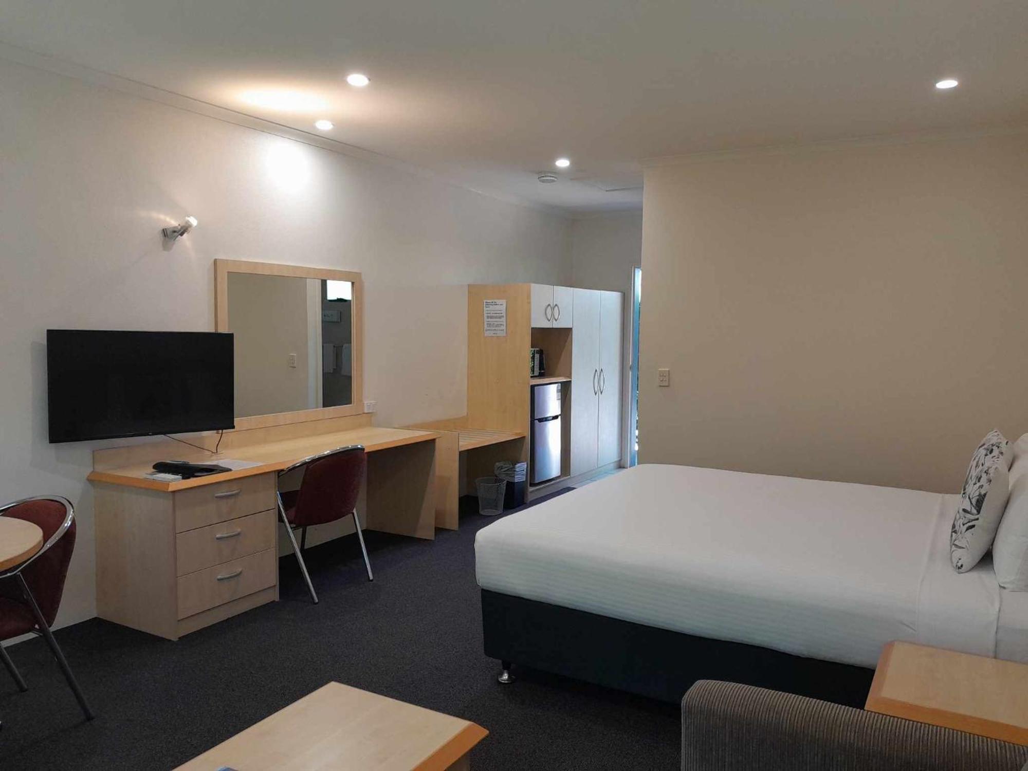 Woombye Red Bridge Motor Inn מראה חיצוני תמונה