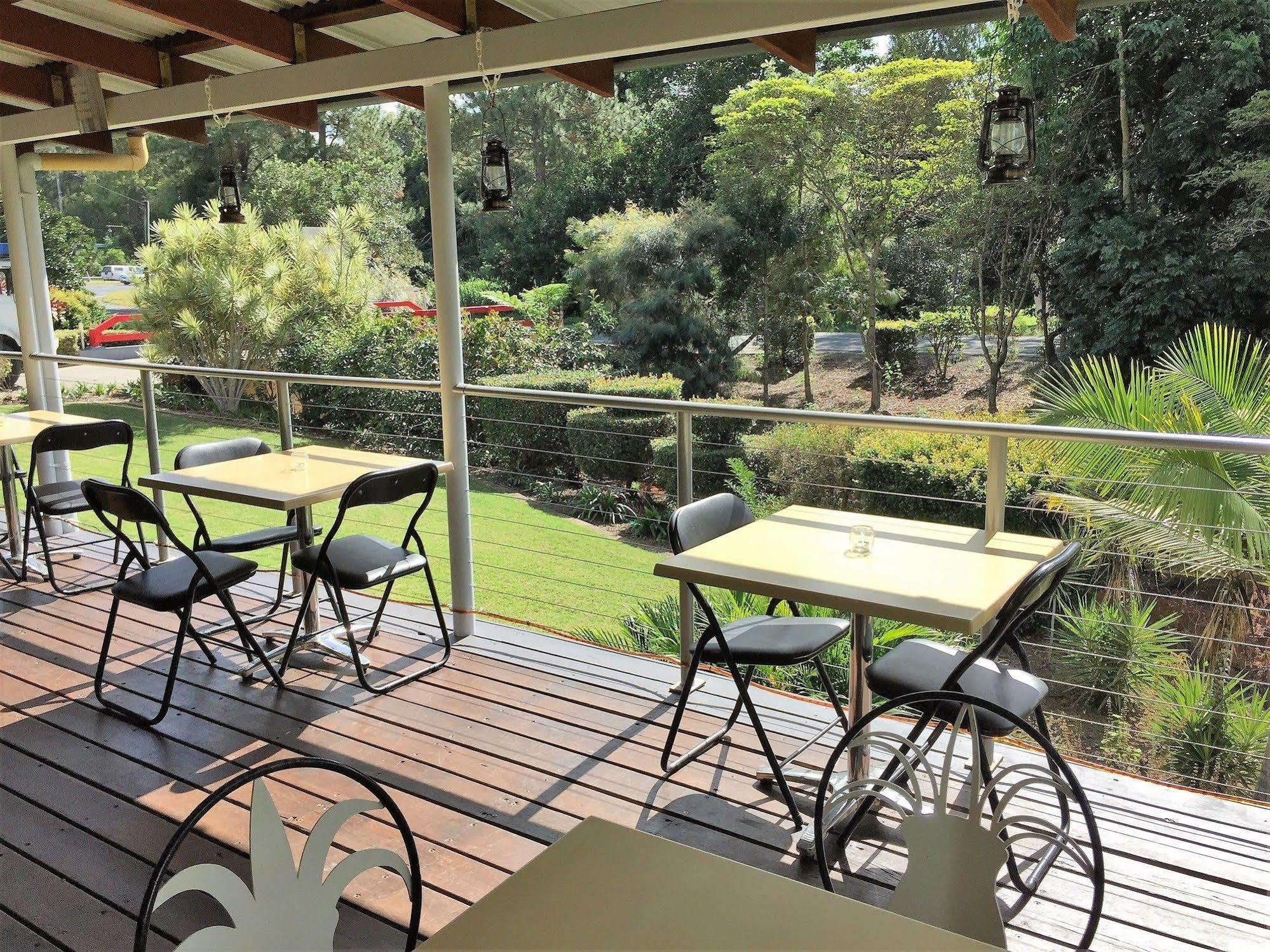 Woombye Red Bridge Motor Inn מראה חיצוני תמונה
